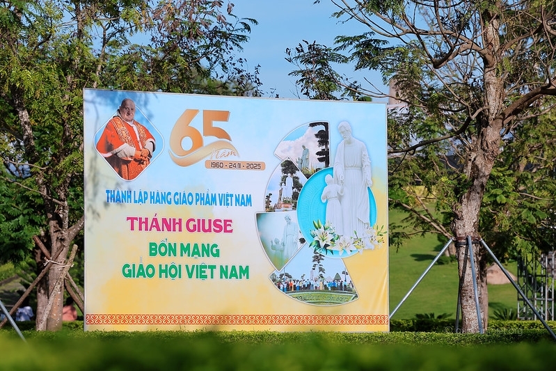 Mừng lễ Các thánh tử đạo Việt Nam và Kỷ niệm 65 năm thành lập Hàng Giáo phẩm Việt Nam tại Đồi Thánh Giuse - Giáo phận Phan Thiết