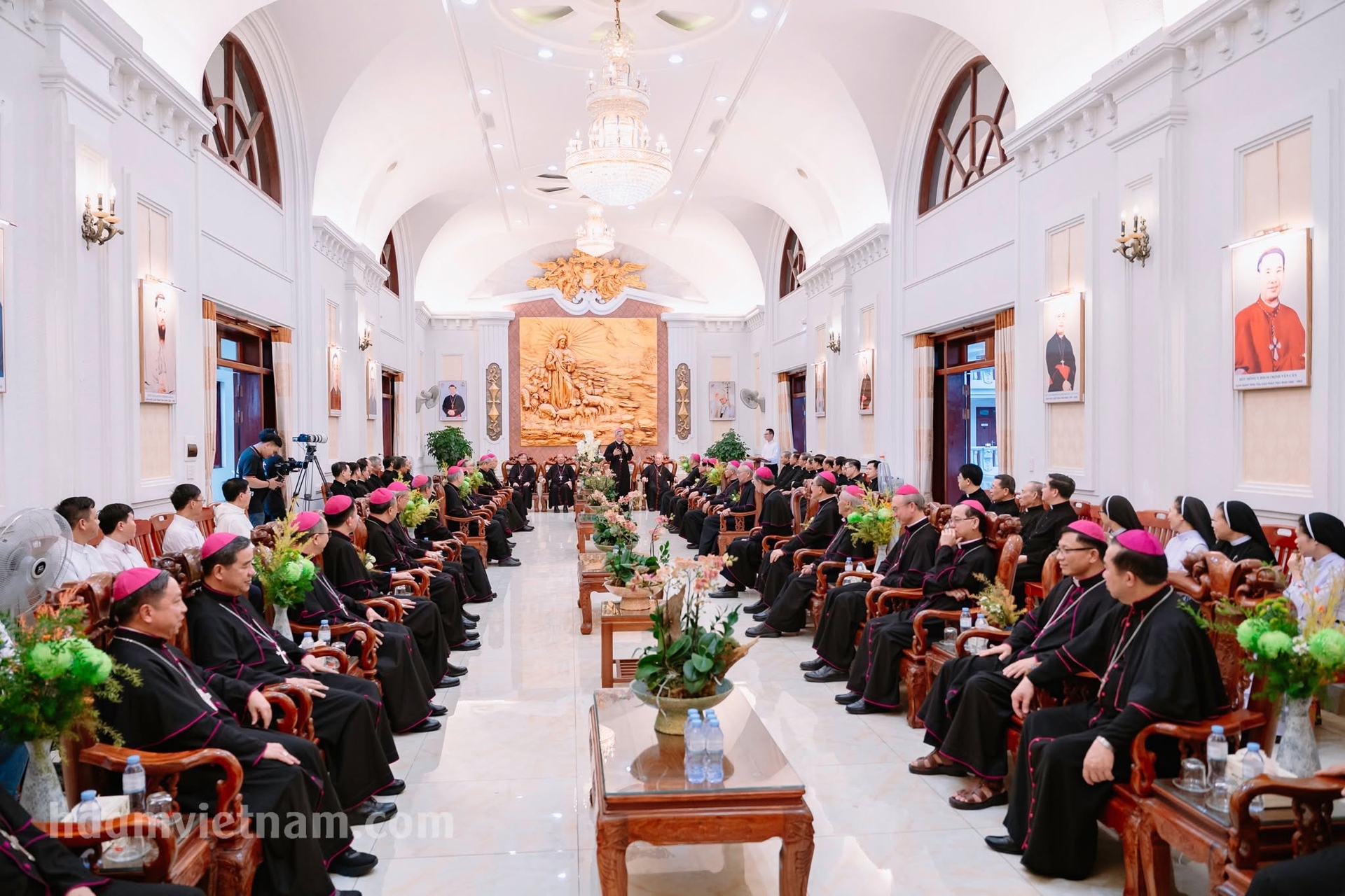 Các Đức Giám mục quy tụ về Toà giám mục Thái Bình, khởi đầu Hội nghị thường niên kỳ II năm 2026