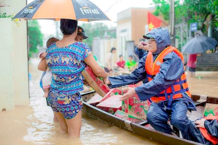 Nhìn lại chương trình cứu trợ và tái thiết sau bão lũ 2020