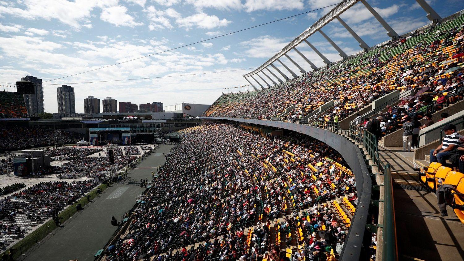 Bài giảng Thánh lễ tại Sân vận động Commonwealth ở Edmonton