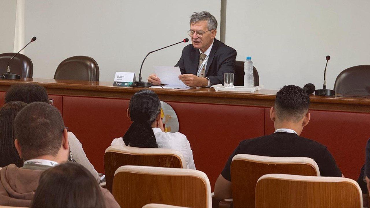 Bộ trưởng Truyền thông của Tòa thánh: Trí tuệ nhân tạo không thể thay thế sự khôn ngoan của con người